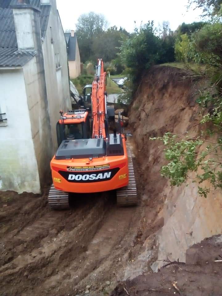 DJTP Entreprise Travaux Publics Gourin ENROCHEMENT 1